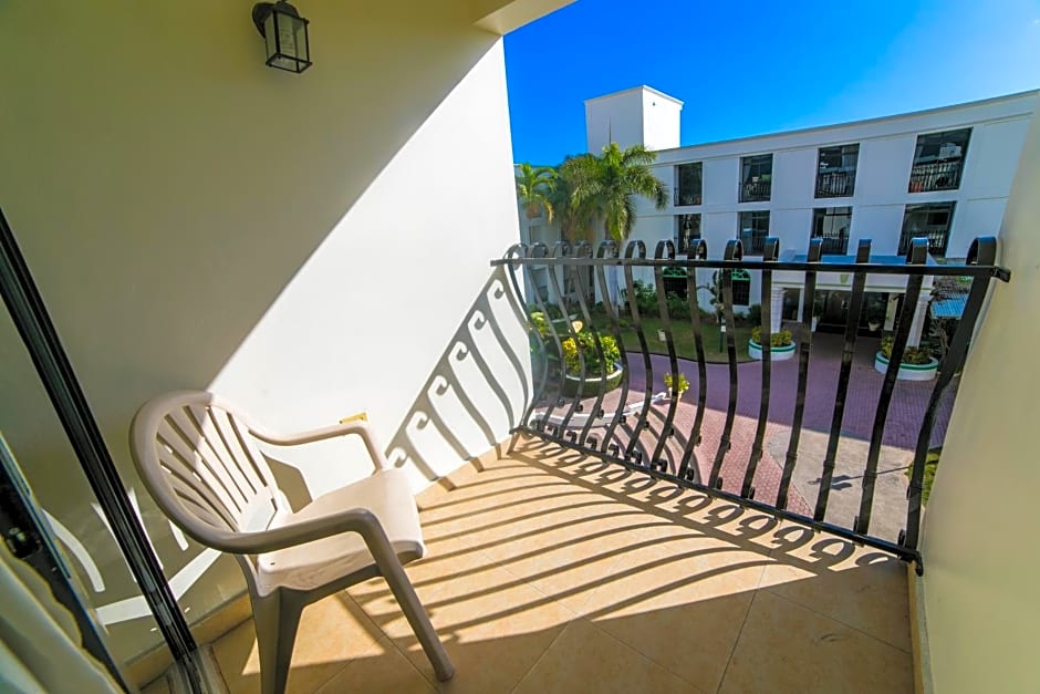 The Knutsford Court Hotel