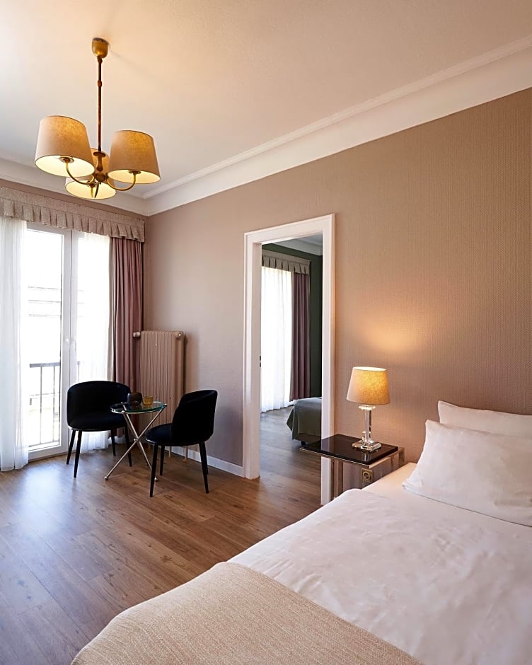 Hotel Monopol - Central Station