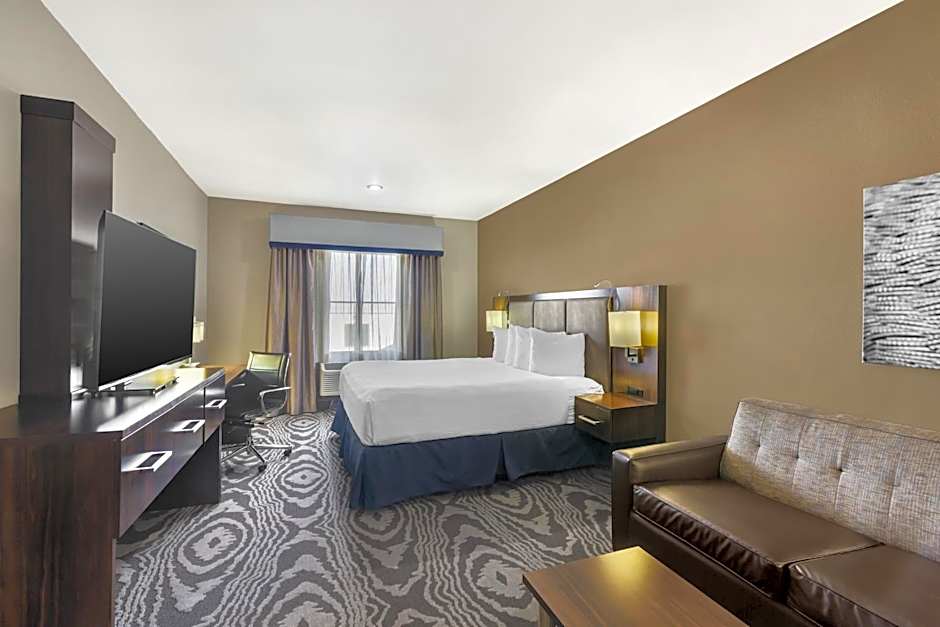 Best Western Plus Williston Hotel & Suites