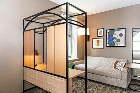 King Room with Trundle Sofa and Roll-In Shower - Mobility Access