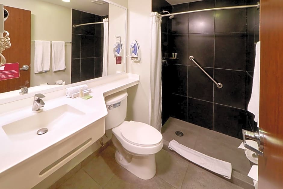 City Express Suites by Marriott Ciudad de México Santa Fe