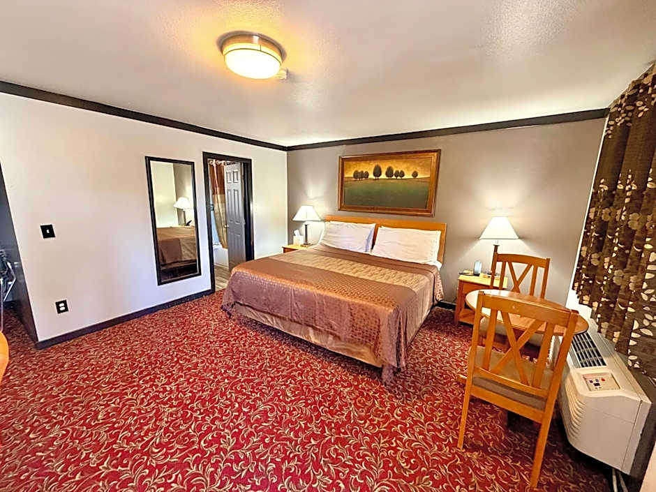 Cascade Lodge - Central Bend Retreat