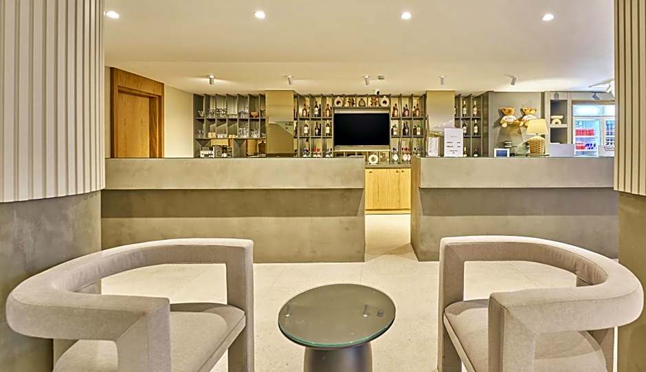 La Maja Hotel