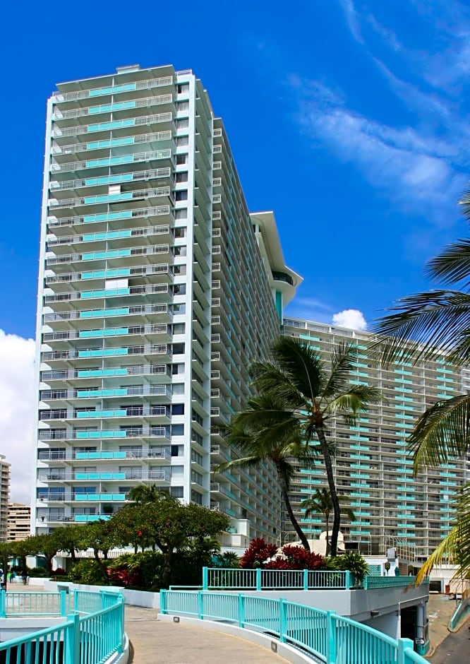 Waikiki Marina Resort at the Ilikai