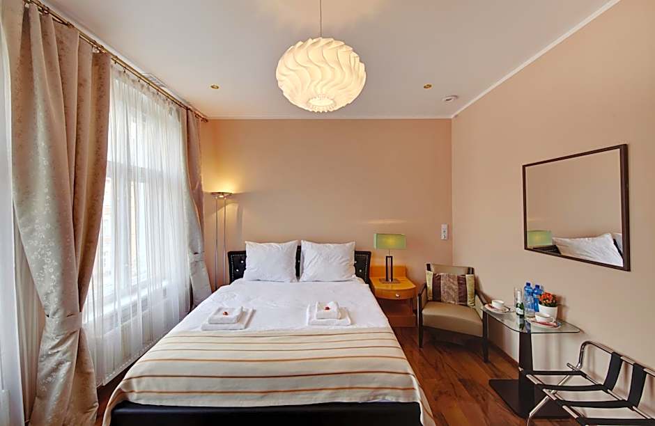 Jagiellonska 3 ApartHotel - Duze przestronne pokoje, centrum miasta, szybkie WiFi