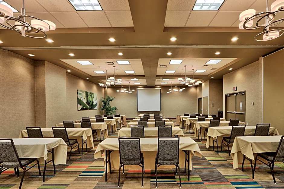Holiday Inn & Suites Albuquerque-North I-25 By IHG