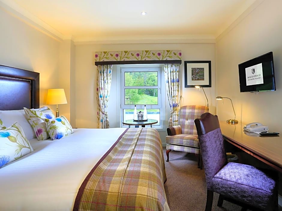 Photo 1 of 5 of Standard 1 King Bed