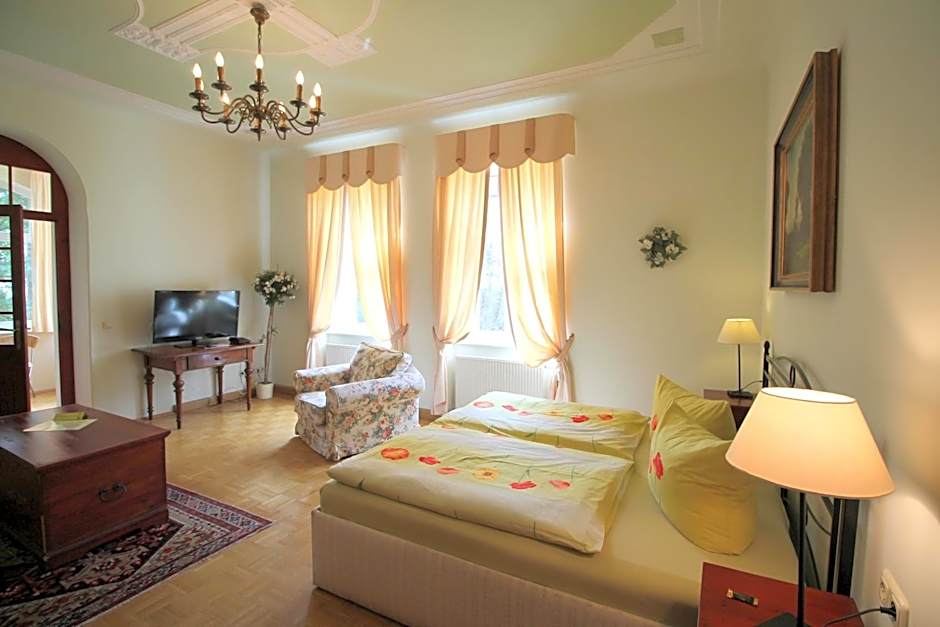 Hotel-Appartement-Villa Ulenburg