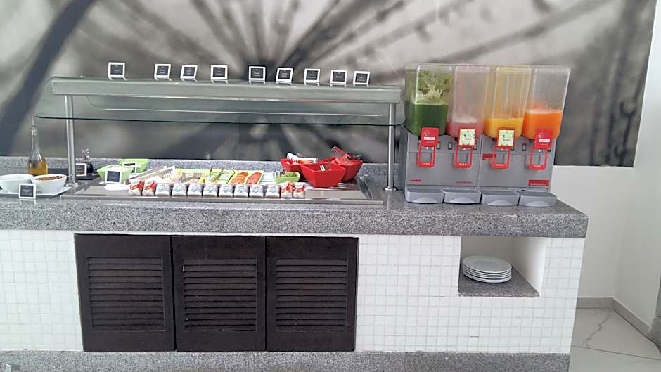 Krystal Urban Cancun-Malecon