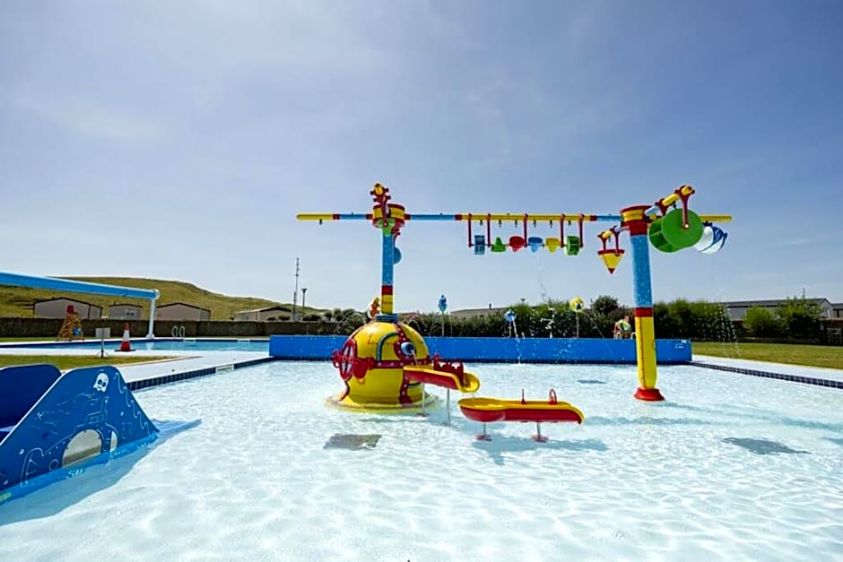 FRESHWATER BEACH HOLIDAY HOME