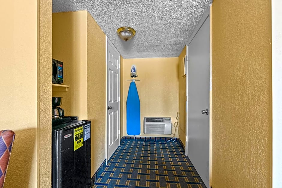 Days Inn by Wyndham Myrtle Beach-Grand Strand