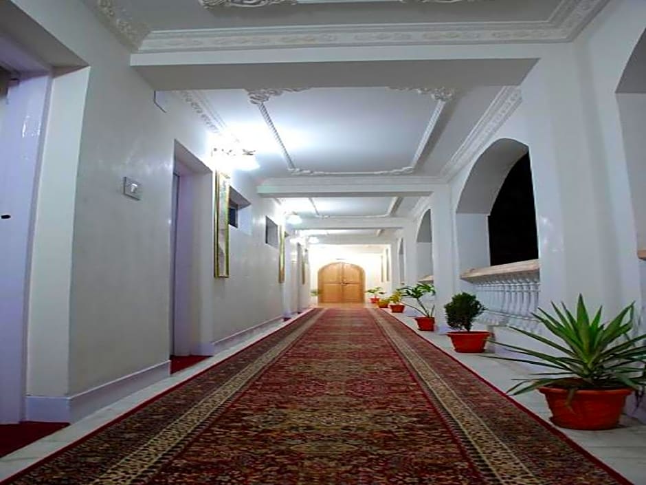Hotel Ibni Kabeer Srinagar