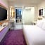 YOTEL New York Times Square