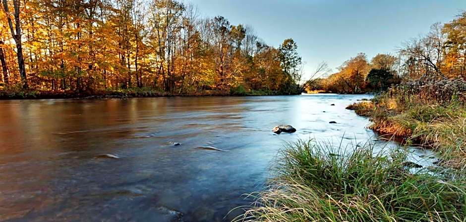 Tailwater Lodge Altmar Tapestry Collection by Hilton
