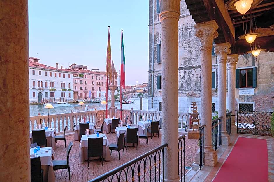 Hotel Palazzo Stern