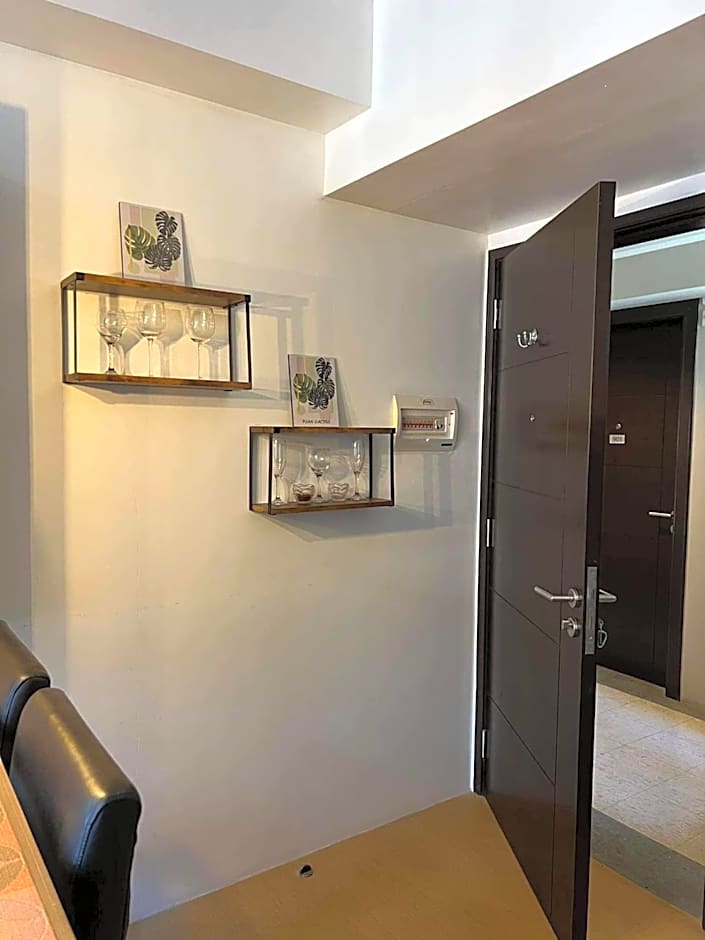 1 BR Centrio Tower 926