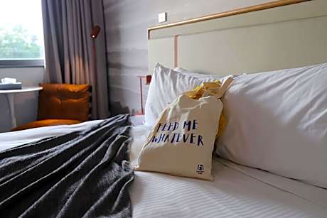 Superior King Room with Balcony