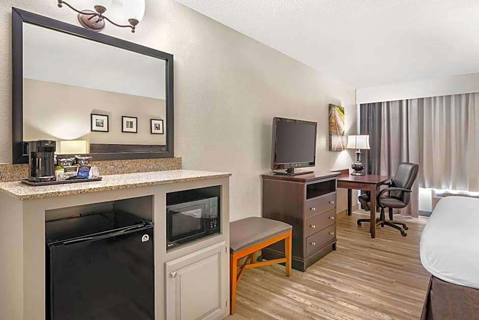 Country Inn & Suites by Radisson, Hiram, GA