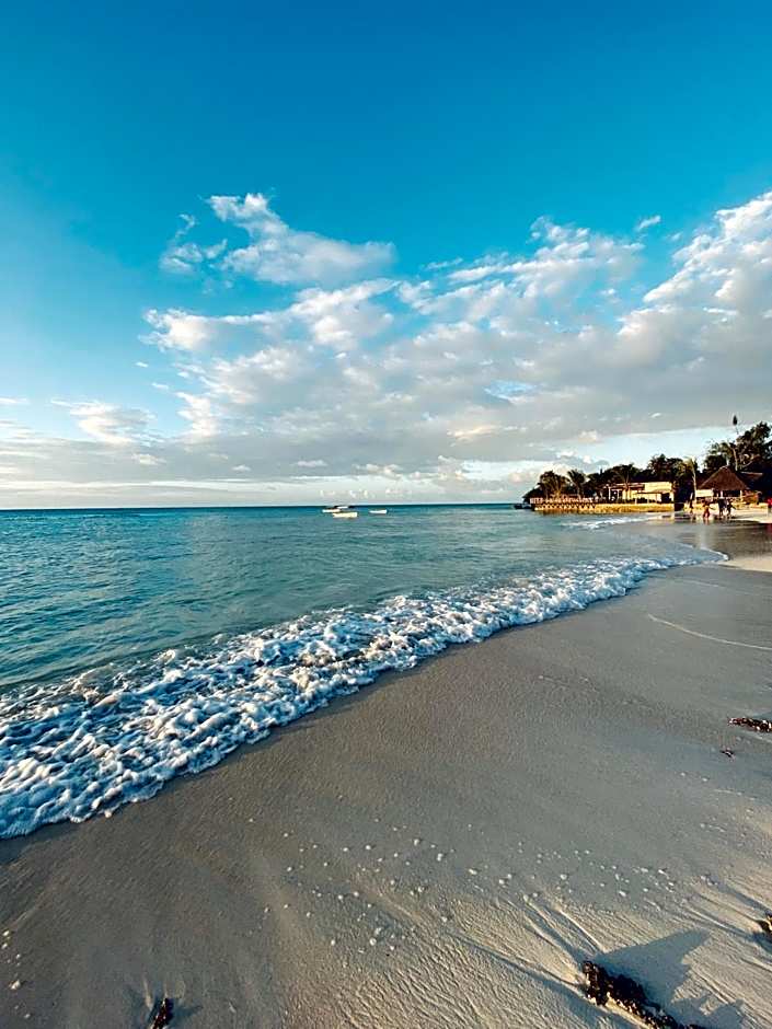 Crystal Beach Nungwi