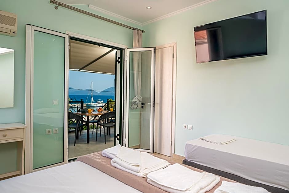 Filalithis Studios & Apartments