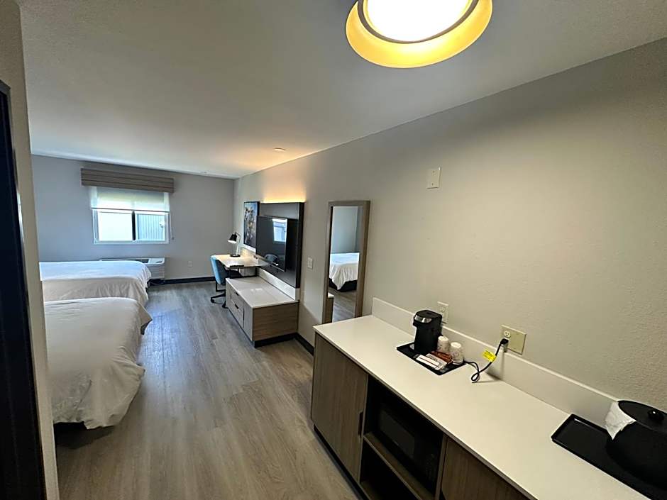Midtown Suites - Greenville