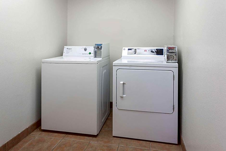 Super 8 by Wyndham Amarillo Central TX