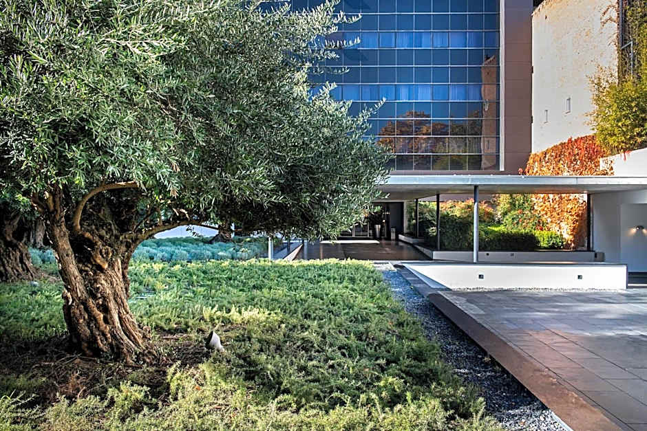 AC Hotel by Marriott Atocha