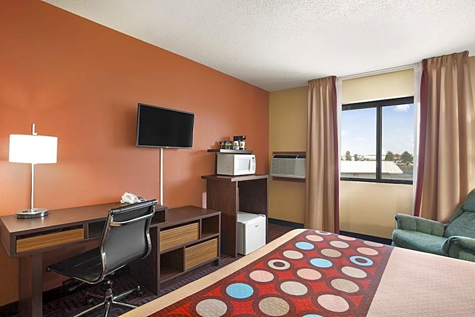 Super 8 by Wyndham Carbondale