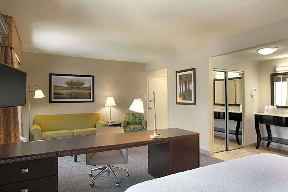 Hampton Inn & Suites by Hilton Mahwah NJ