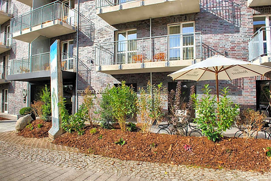 Mondrian Suites Berlin am Checkpoint Charlie