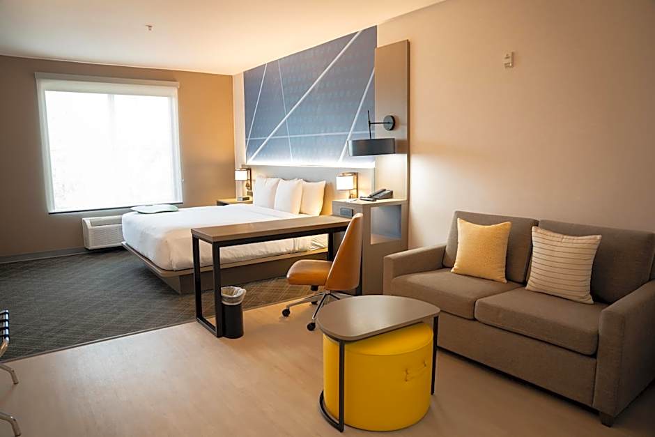 Comfort Suites Airport Tukwila Seattle