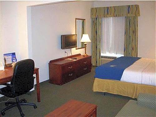 Holiday Inn Express Hotel & Suites Columbus By IHG