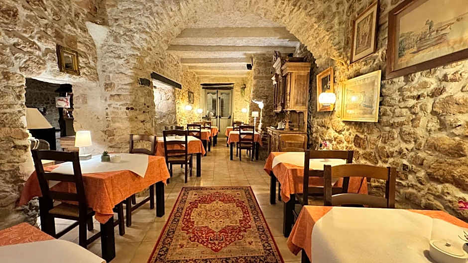 Colomba Hôtel Centre-Ville Historique