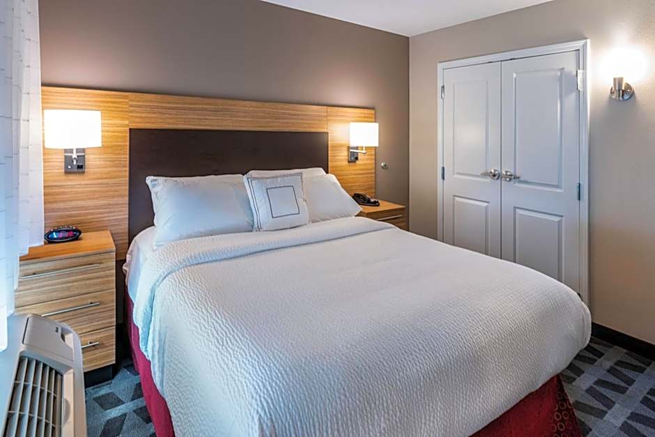 TownePlace Suites by Marriott Milwaukee Oak Creek