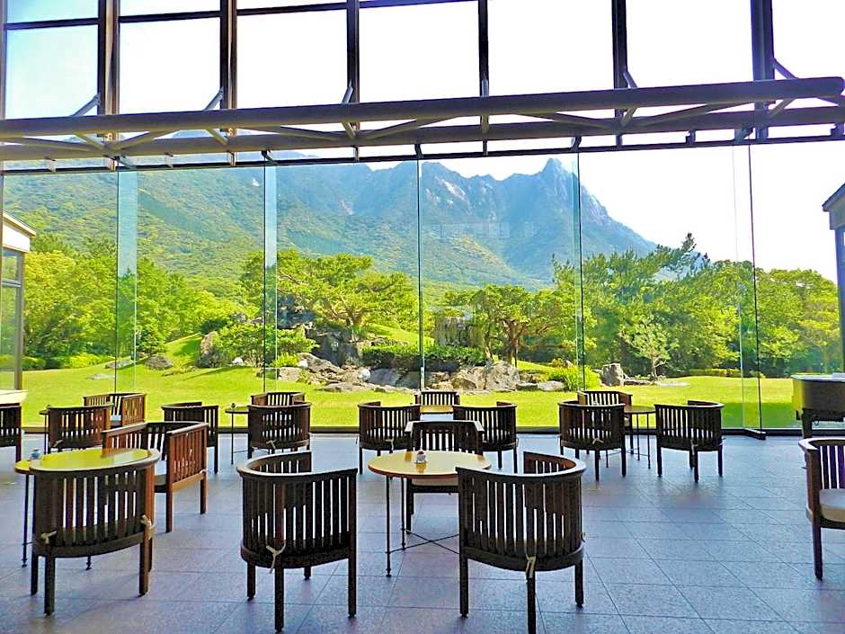 Yakushima Iwasaki Hotel