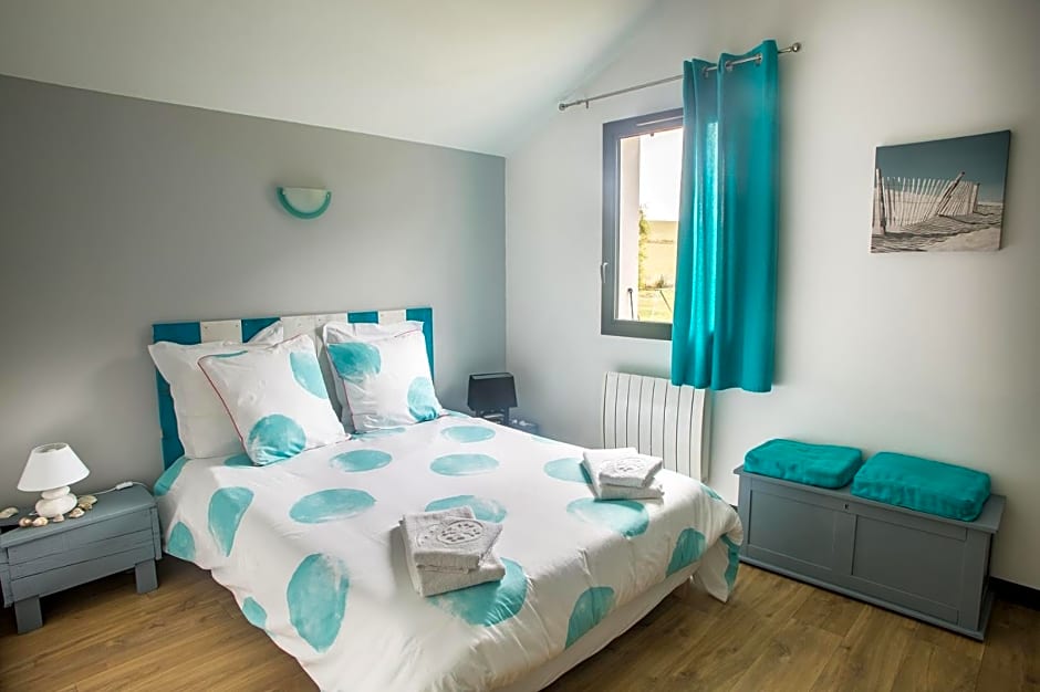 MAISON MAUPAS Chambre Rouge