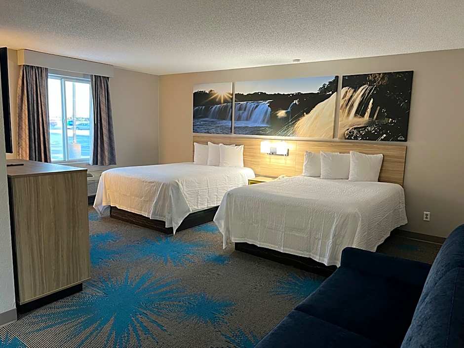 Days Inn by Wyndham Jamestown