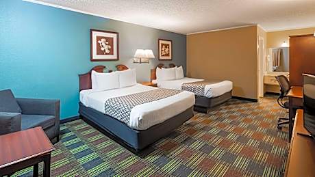 Accessible - 2 Queen, Mobility Accessible, Roll In Shower, Non-Smoking, Full Breakfast