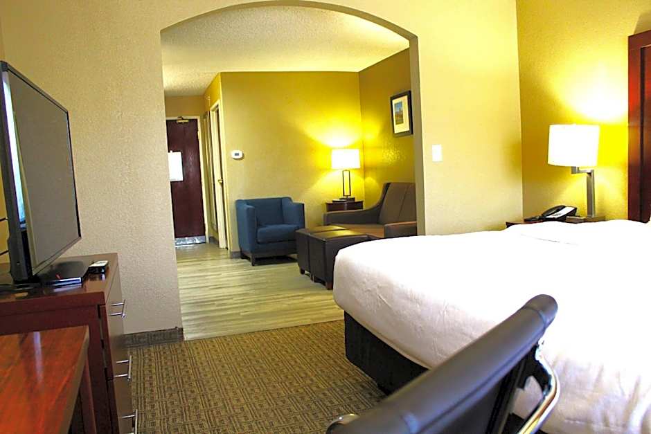 Comfort Suites Lakewood - Denver