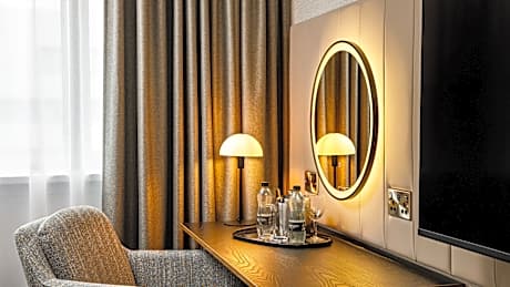 Standard King Room - Accessible