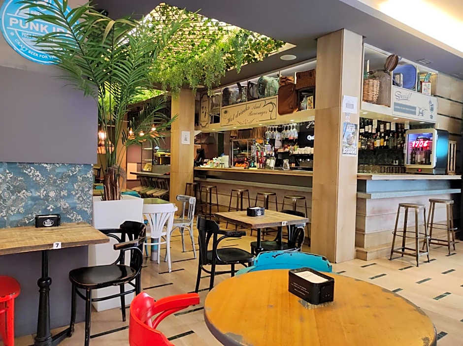 Oasis Backpackers' Toledo