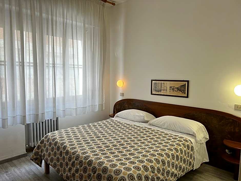 Hotel Cecile