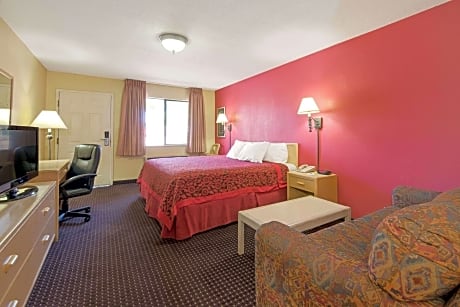 King Room - Disability Access - Non-Smoking