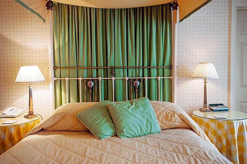 Bishopsgate House Hotel