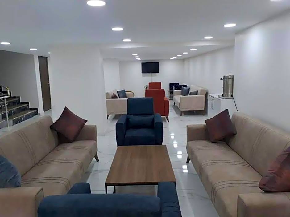 Toprak Hotel