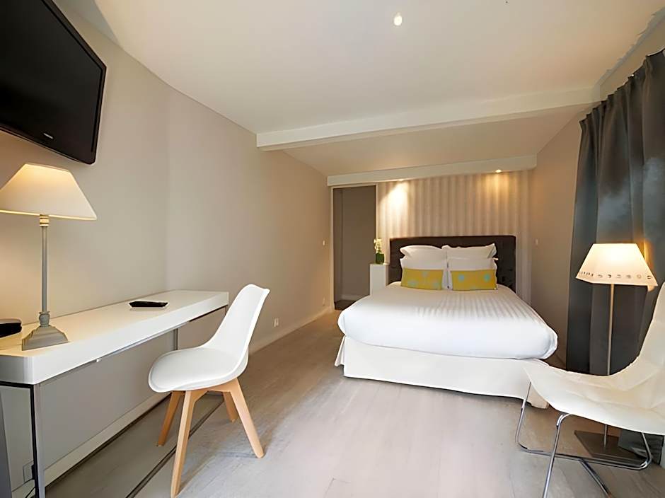 Hotel Des Batignolles