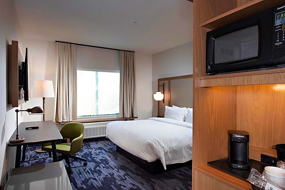 Fairfield Inn & Suites By Marriott Dayton North