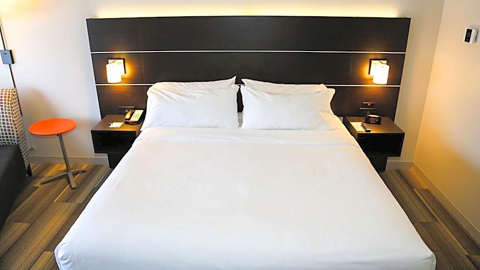 Holiday Inn Express & Suites Kingston-Ulster By IHG