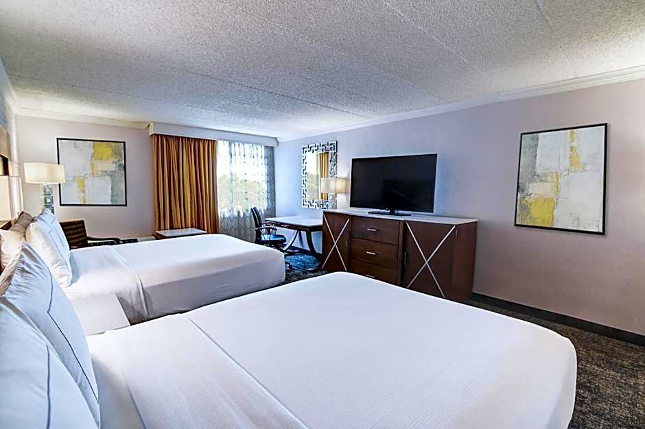 DoubleTree by Hilton Madison Downtown