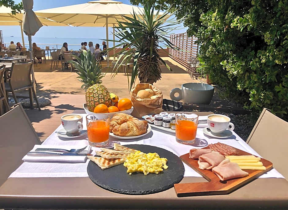 Tre Merli Beach Hotel